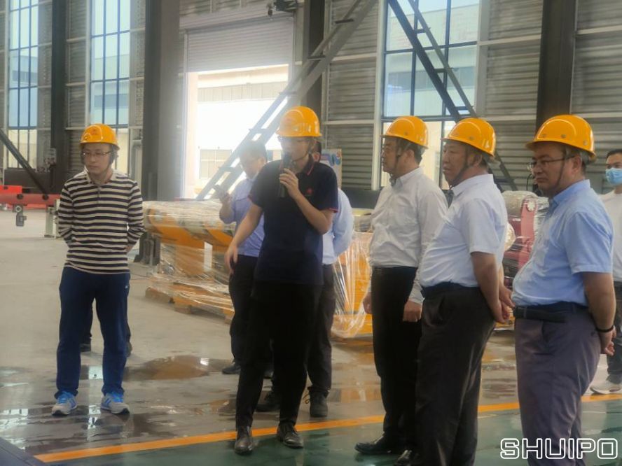 山東省科學(xué)院激光研究所所長賈中青、山東省機(jī)械設(shè)計研究院院長林江海帶領(lǐng)激光、高端裝備領(lǐng)域?qū)＜乙恍?人到水泊焊割實地調(diào)研2